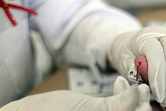 Il transmet volontairement le sida à une ado de 16 ans et la met enceinte : 12 ans de prison Il transmet volontairement le sida à une ado de 16 ans et la met enceinte : 12 ans de prison